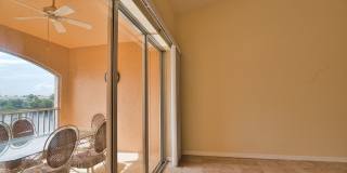 Annual Unfurnished 3rd Floor Condo in L Pavia with Community Pool! Gallery 11