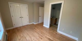 Beautiful Townhouse in NEW NORTH END Burlington 3BD/4BA Gallery 15