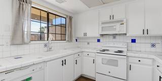 625 South Fig Street #10 - 1 Gallery 1