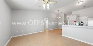 AVAILABLE NOW! HALF OFF FIRST MONTH'S RENT! Gallery 13