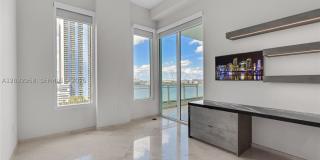 900 Brickell Key Blvd Gallery 55