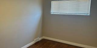 Fantastic 4 Bed 2 Bath 2 living rooms - Available NOW! Gallery 13