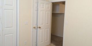 Beautiful Town Home in Tucker Creek Gallery 21