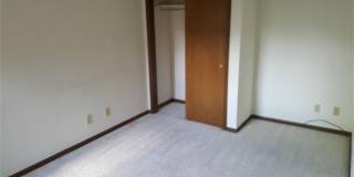 Three Bedroom Unit Available In Triplex in East Boulder Gallery 11