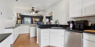 Charming Chesapeake Ranch on a Cul-de-Sac! Gallery 9