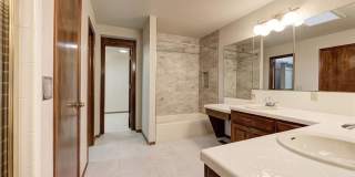 7201 NW 150th Street Gallery 26