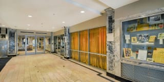 R & T Lofts Gallery 23