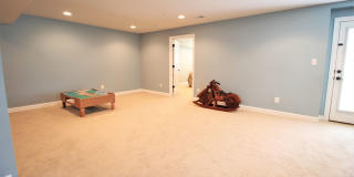 Spacious Home in Port Potomac Gallery 33