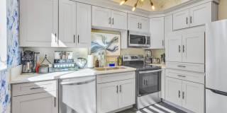 8453 Langdon Ave Gallery 2