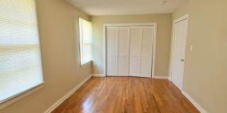 205 Henry Street Pensacola, FL 32507 MOVE IN SPECIAL: HALF OFF first full month of rent!!! Gallery 22