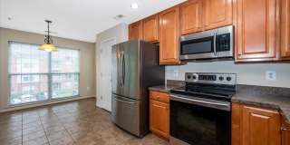 Excellent Elevator Condo for Lease Gallery 14