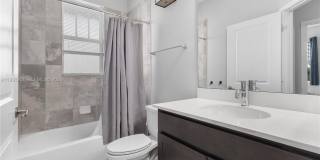 4813 NW 48th Ter Gallery 23