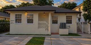 2471 NW 18th Ter Gallery 1
