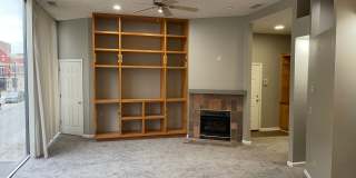Large Downtown Condo Gallery 4