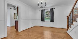Beautifully maintained and move-in ready 4BR home with a basement Gallery 47
