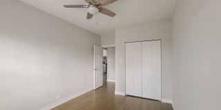 1825-39 W Foster / 5131-37 N Wolcott Gallery 46