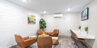 Clarington Apartments Gallery 6