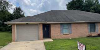 MAKE THIS BEAUTIFUL 2 BED, 2 FULL BATH YOUR NEW HOME 104-A COTTAGE CIRCLE, ELIZABETHTOWN MAKE THIS BEAUTIFUL 2 BED, 2 FULL BATH YOUR NEW HOME 104-A COTTAGE CIRCLE, ELIZABETHTOWN Gallery 1