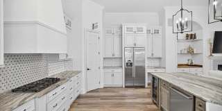 3161 Club Drive Gallery 20