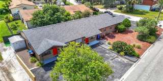 220 SE JEFFERSON CIRCLE N Gallery 1