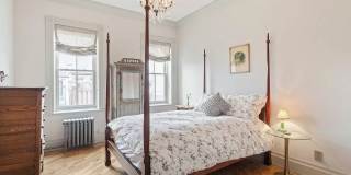 371 9th Street Gallery 10