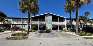 2151 NE 42nd Court Gallery 1