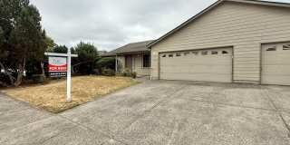Charming One-Level Ranch in Peaceful Battle Ground Neighborhood Gallery 1
