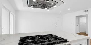 1021 N Genesee Ave Gallery 7