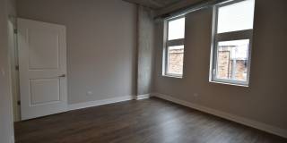 3833 N Broadway Gallery 328