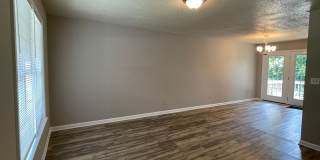 SW Updated Home - Wood Laminate Flooring, Front Porch & Deck! SW Updated Home - Wood Laminate Flooring, Front Porch & Deck! Gallery 4