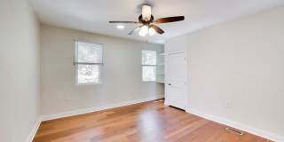 Beautiful- 3Bed/2Bath Townhome! Gallery 12
