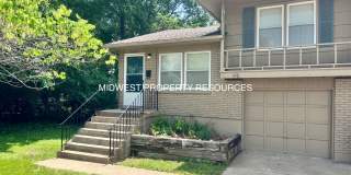 Freshly Updated 2 Bedroom Duplex Gallery 1