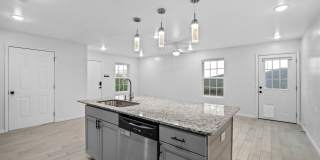 Modern Duplex in Fayetteville, AR Gallery 24