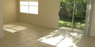 Centrally located 2/2 Gallery 5