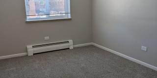95 N Clarkson St Carolyn Arms Apartments Gallery 14