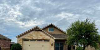 4 Bedroom Single Family Home: Available Now! Gallery 1