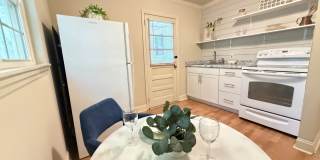 Spring Rent Special! Cozy One Bedroom Apartment in Dilworth! Gallery 3