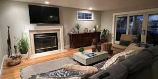 OPEN HOUSE TODAY 10AM-12PM - Rare prime waterfront home right on the San Mateo Lagoon, available August 15th! Gallery 4