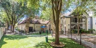 Colonnade Gallery 20
