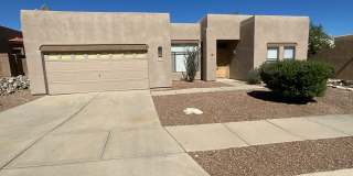 Convenient Eastside location on cul-de-sac Gallery 1