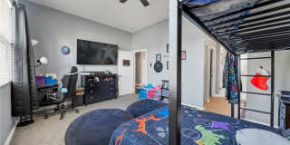 9339 Alondra Gallery 30