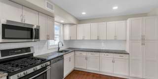 404 9th Avenue unit: Upper Gallery 9
