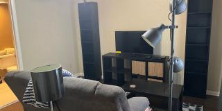 Large partially furnished townhome - WON'T LAST Gallery 8