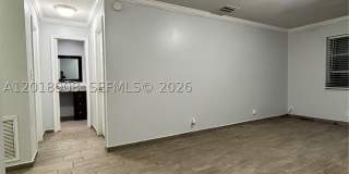 1480 E Sample Rd Gallery 10