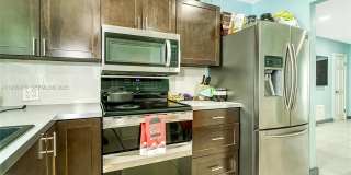 216 SW 6th St Gallery 4