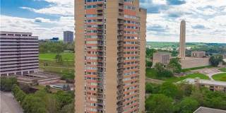 Cozy 1-Bedroom Condo in Crown Center | Compact Living Near Union Station Gallery 1