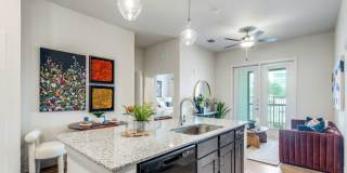 Palladium Park Row Katy Living Gallery 3