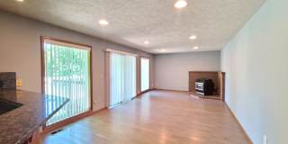 $3,400- 5 Bed / 3 Bath Beautiful Home in Upper South Hill Gallery 14