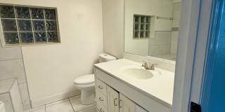 Euclid/Woodlawn Roommate Dream 4/3 home Gallery 25