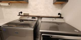 Beautifully renovated, cul-de-sac, Mesa Park adjacent home in Summerlin. Gallery 55